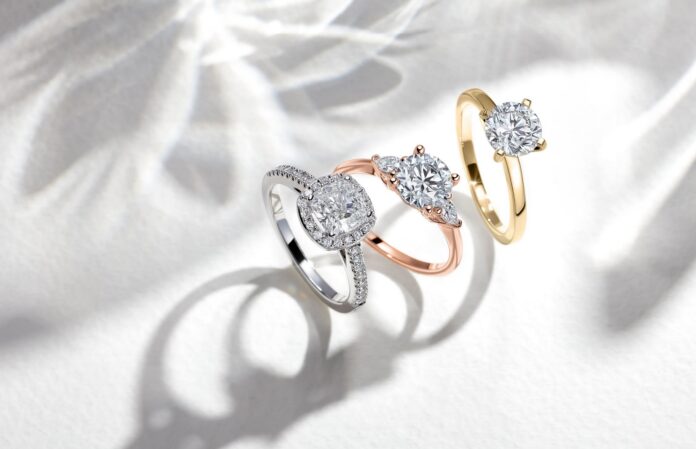 Rose Gold Engagement Rings – With Clarity